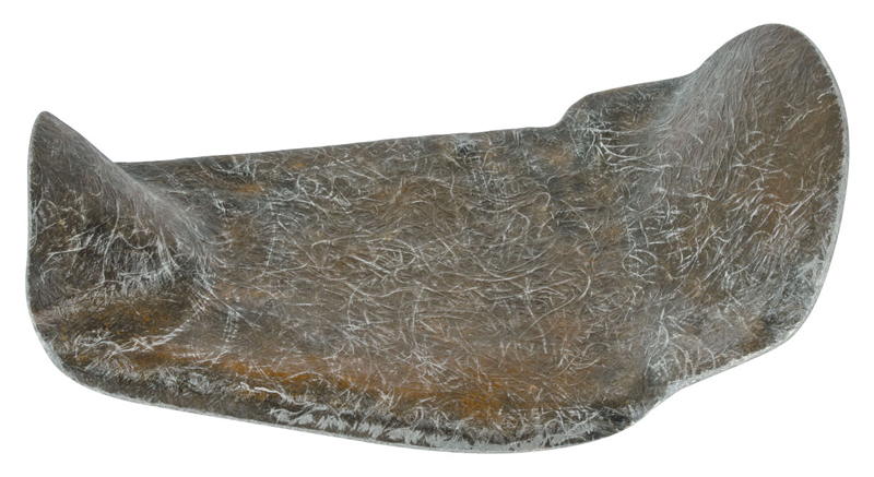 seat base fiberglass for grand prix fender with 260 tire on 18″ rim and stock harley gas tank for milwaukee eight fat boy’s and breakout’s